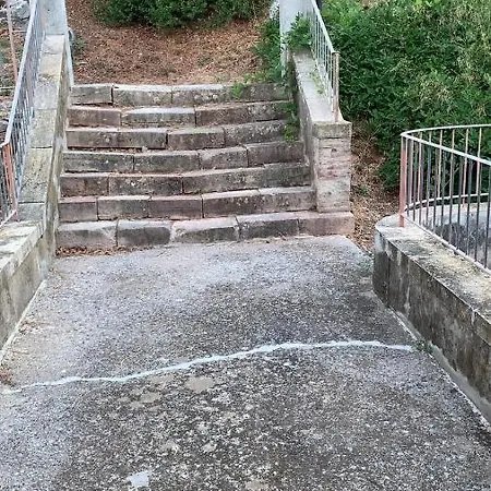 Relais Del E Relais Del Monte * Filettole